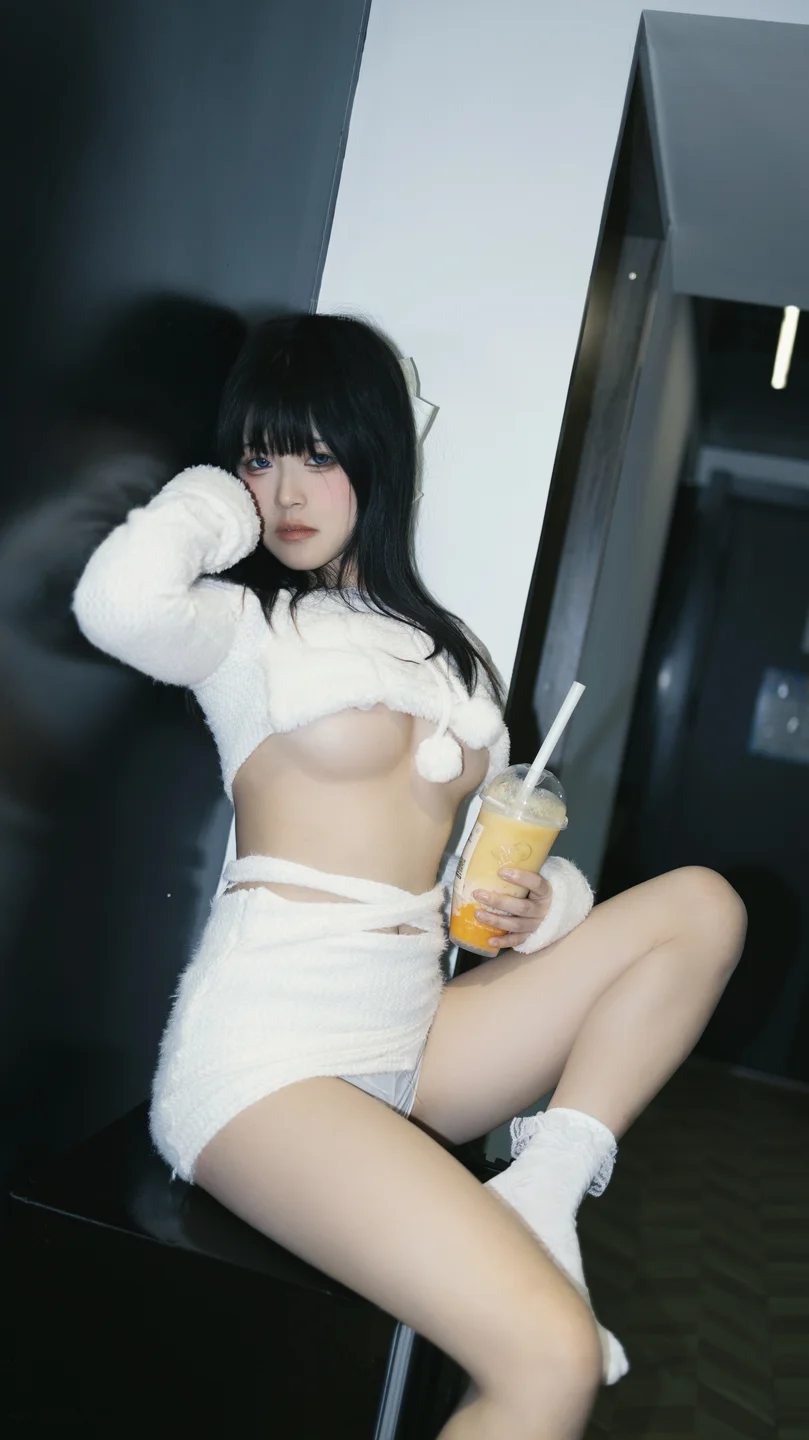 渡久山 - No.003 白色毛茸茸 [46P-274MB] tg@simisebaisi 【丝足阁】008.webp